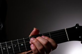 Understanding the Dsus Guitar Chord: A Comprehensive Guide